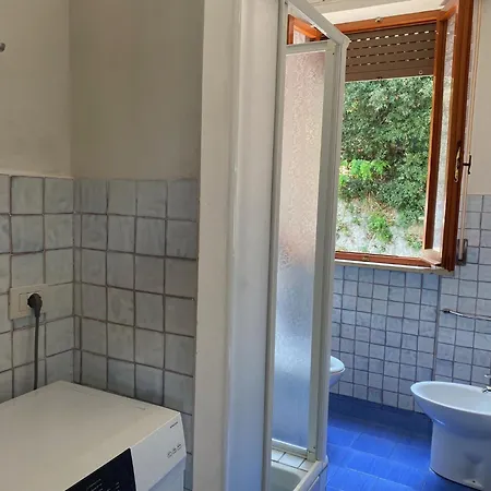 Apartment Piano Terra Con Corte Privata E Posto Auto 450 Mt Mare Numana