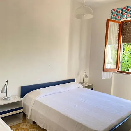 Piano Terra Con Corte Privata E Posto Auto 450 Mt Mare Apartment Numana